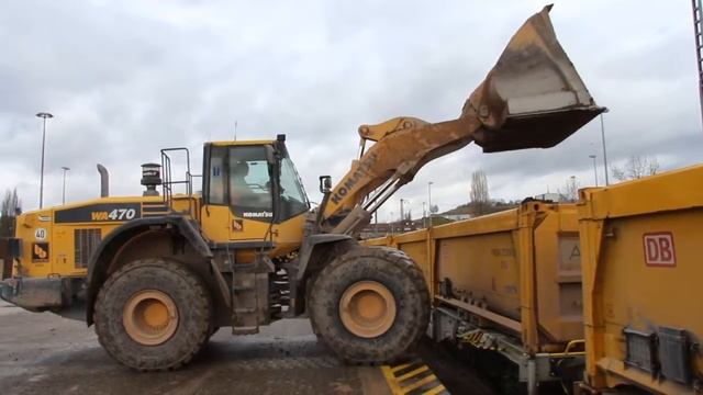 Stuttgart 21: Wheeled Loader at Logistics Centre смотреть онлайн