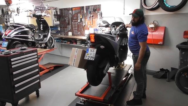 aprilia srv 850 arrow uitlaat systeem j costa variateur speel uurtje смотреть онлайн