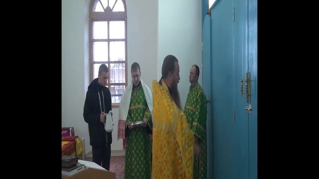Воздвижение честного Креста Господня. Богослужение 27 сентября 2014г смотреть онлайн