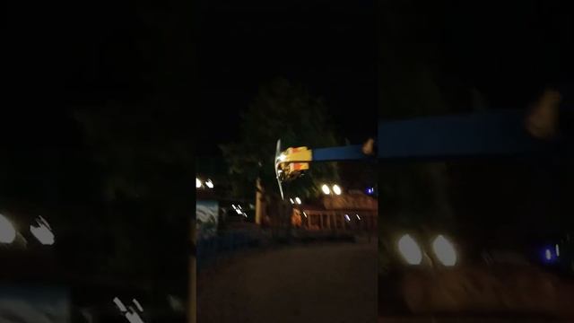Жесть! Парк Горького- Харьков. Топ ОПАСНО fell off an attraction. Fly смотреть онлайн