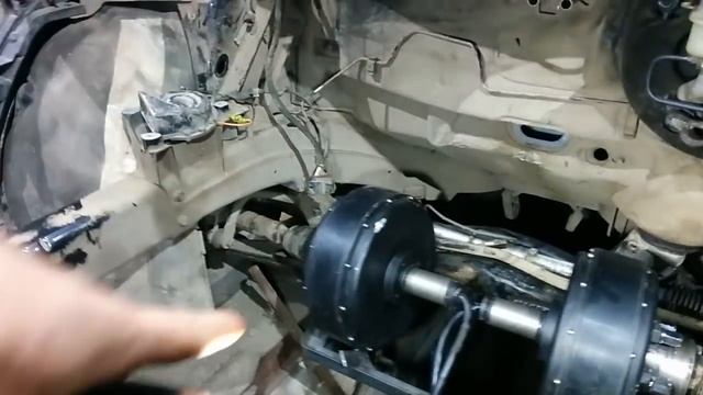 Установка моторов. Проект "Электромобиль своими руками" смотреть онлайн