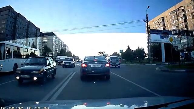 Не бегать по пешеходному переходу!!! Тамбов, ул. Рылеева. смотреть онлайн