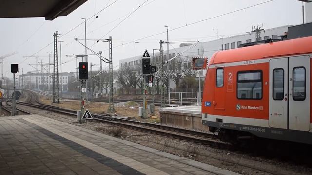 Ostbahnhof Mit Zügen Der S-Bahn München (ET 420 & ET 423)