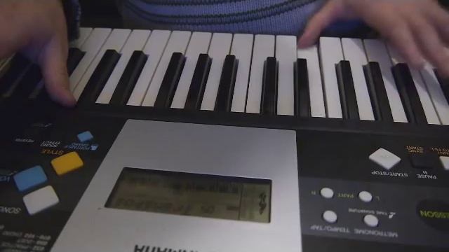 How the Transpose feature works on the Yamaha PSR e223 Keyboard смотреть онлайн