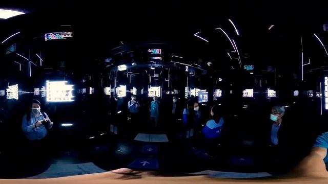 King Power Maha Nakhon elevator rides смотреть онлайн