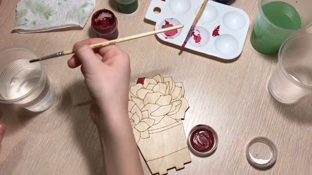 Разрисовываем деревянные фигурки для раскрашивания гуашью часть 1 смотреть онлайн