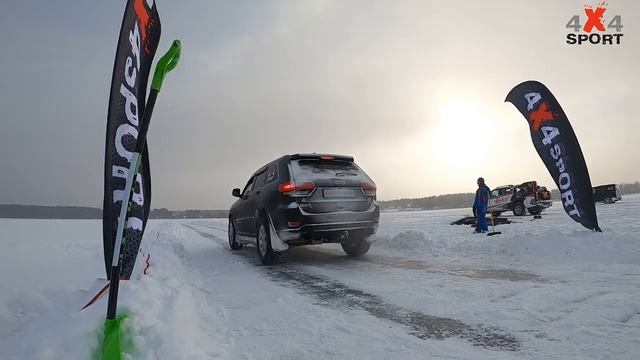 Тест шин MAXXIS Razr AT против зимней шипованной резины. Торможение на льду и снегу. Озеро Шлино смотреть онлайн