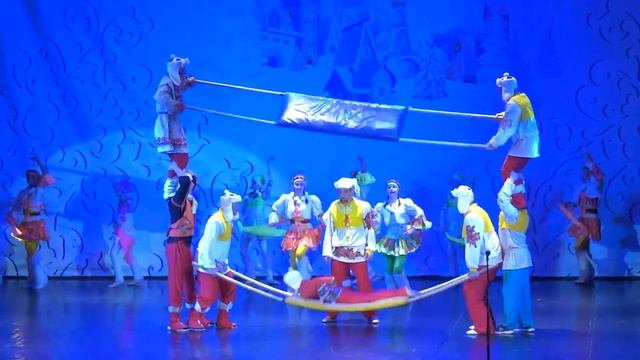 2. Акробаты «Зажигаем удивляем, Hey Pachuco, Наталья Матюшова, Дарья Салимова смотреть онлайн