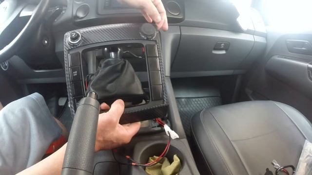 volkswagen amarok instalacion puertos USB смотреть онлайн