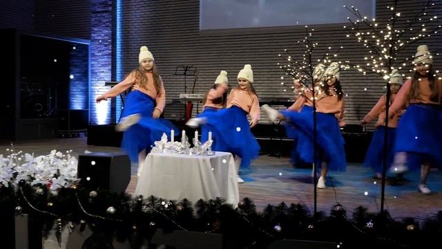 Танок "Зимова казка" смотреть онлайн