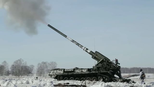 Monstrous Russian Artillery Action During Heavy Live Fire: 2S7 Pion, 2S5 Giatsint-S & 2S4 Tyulpan смотреть онлайн