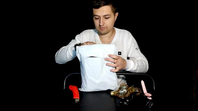 Распаковка и обзор машынки для удаления катышков с одежды, а также подстаканника, часов и лампочек смотреть онлайн