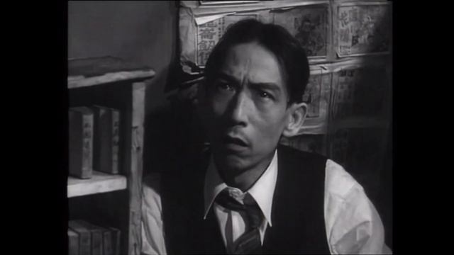 Bruce Lee Brushes His Nose