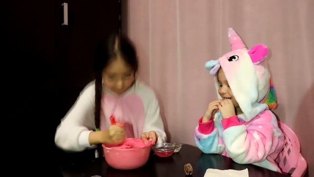 СЛАЙМ КРУТОЙ сделала Алиса LikeTV с сестрами . Видео для детей . Slime смотреть онлайн