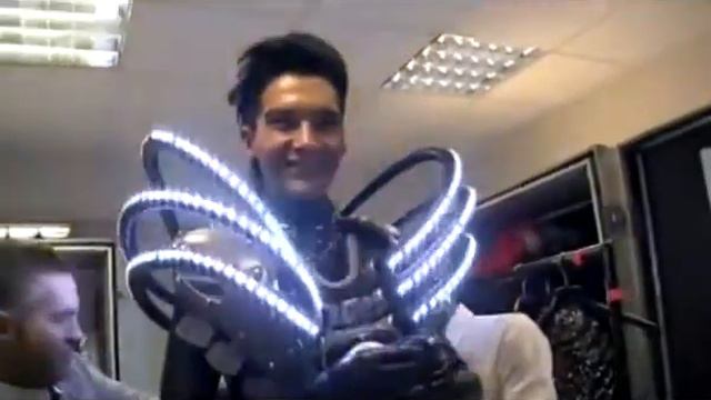 Bill Kaulitz - That Boy Is A MONSTER смотреть онлайн