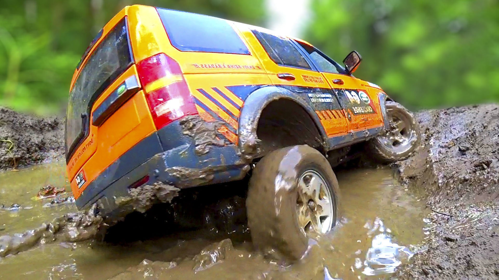 Land Rover Discovery 4х4 ЗАСТРЯЛ в грязи смотреть онлайн