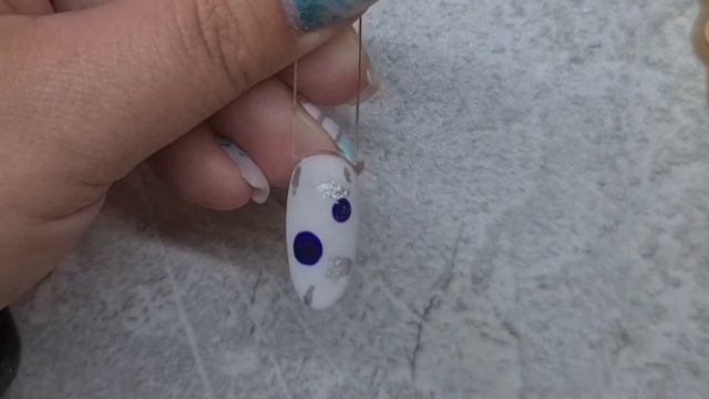 Новогодние шарики /новый год/ дизайн ногтей #nailart смотреть онлайн