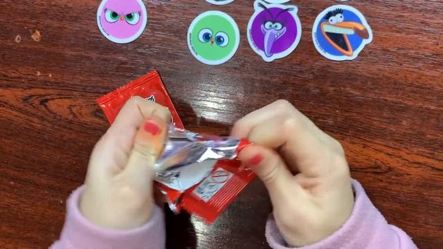 Последняя распаковка"Прилипалок"от EVA Angry Birds 2 смотреть онлайн