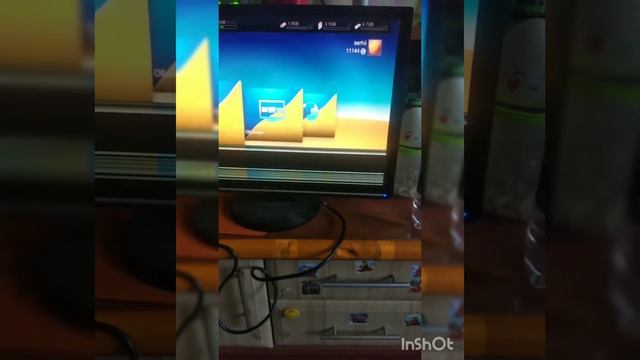 поломка монитора ПК горизонтальные полосы внизу экрана смотреть онлайн