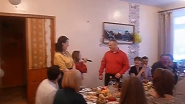 Пою на День Рождении,родного дяди :) смотреть онлайн