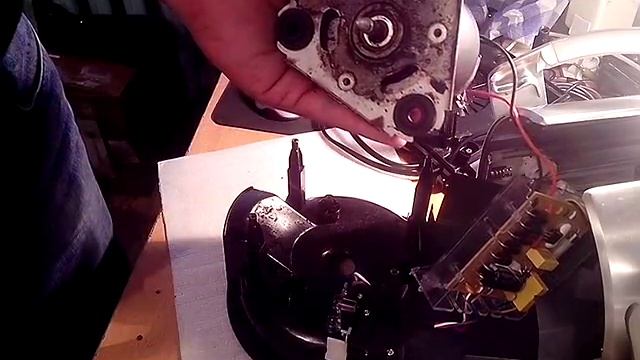 Ремонт соковыжималки Bosch часть 1 (разборка) смотреть онлайн