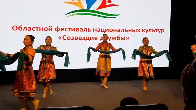 Бурятский танец "Приветствие" смотреть онлайн