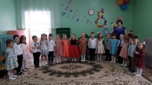 Песня «Будь здорова, бабушка!» муз. и сл. Н.В. Куликовой поздравление, средняя группа (фрагмент)