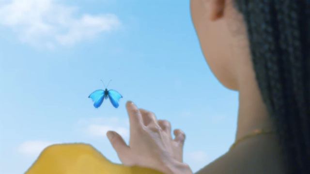 De-Touched 🦋