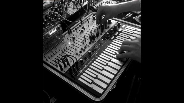 Easel Arpeggiator YaYas смотреть онлайн