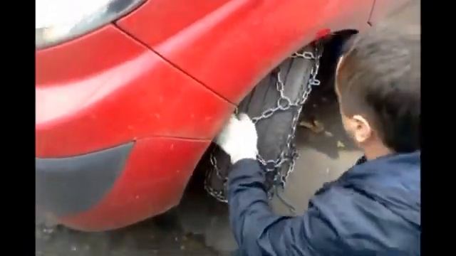 Одевание цепей противоскольжения смотреть онлайн