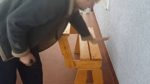Лавка-трансформер своїми руками. Як зробити? / Folding picnic table DIY смотреть онлайн