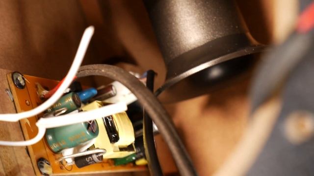 Logitech Z213 Speaker Disassembly + Woofer Excursion смотреть онлайн