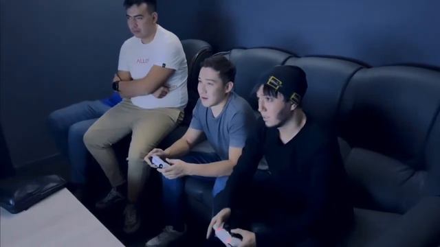 DIMASH🏆 Это вам не шашки🤩У Димаша нет соперников! #димаш #dimash смотреть онлайн