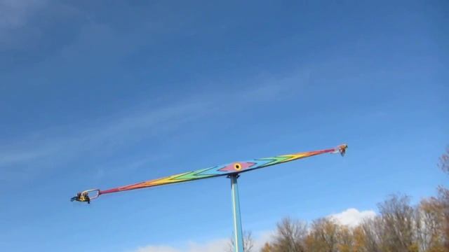 "Бустер" в "Диво-Острове", СПб. Booster extreme ride in St.Petersburg, Russia, "Divo Ostrov" park. смотреть онлайн