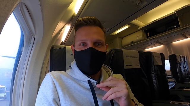 Review: Czech's SMARTWINGS 737-800 Economy Class смотреть онлайн