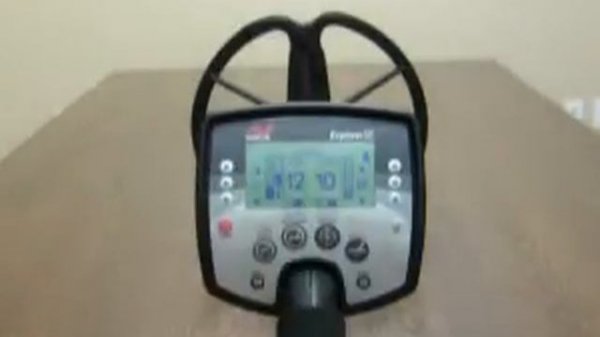 Minelab Explorer SE Metal Detector - | Kellyco Metal Detectors |