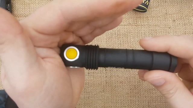 Налобный фонарик ARMYTEK Elf C2 смотреть онлайн