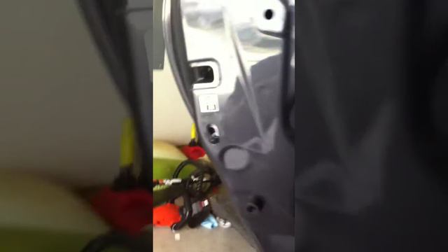 2012 Prius PHEV rear door rattle смотреть онлайн