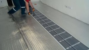 Монтаж инфракрасно пленочного пола.