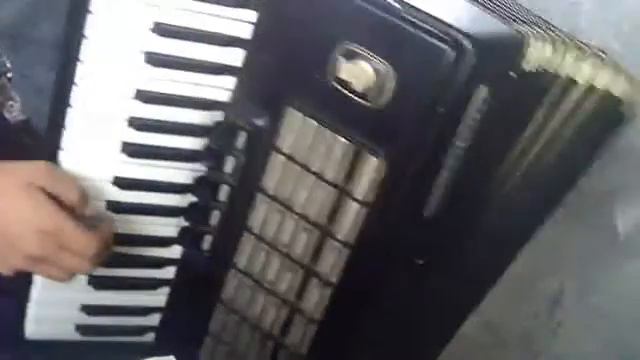 Одинокая ветка сирени Дата: 1 ноября 2012 г., 12:43. смотреть онлайн