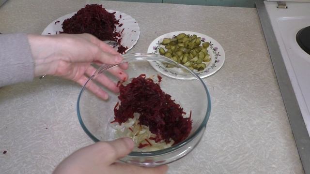 САЛАТ СО СВЕКЛОЙ.просто бистро и вкусно.BEETROOT SALAD