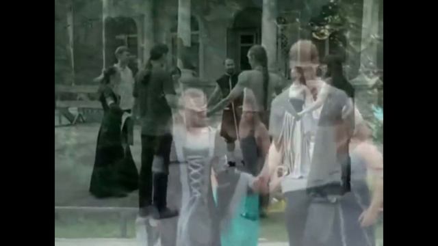 Бретонская линейная джига. Пляшем на улице. смотреть онлайн