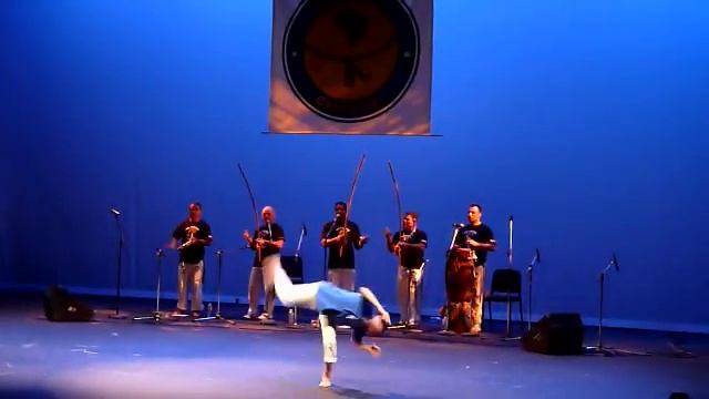 Axe Capoeira Kid solo at 2010 Batizado смотреть онлайн