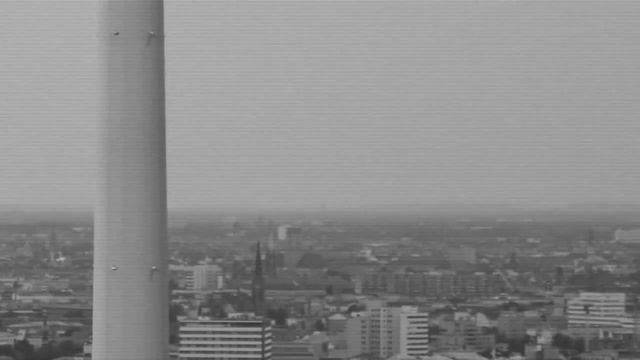 NASA Steals Berlin TV Tower смотреть онлайн
