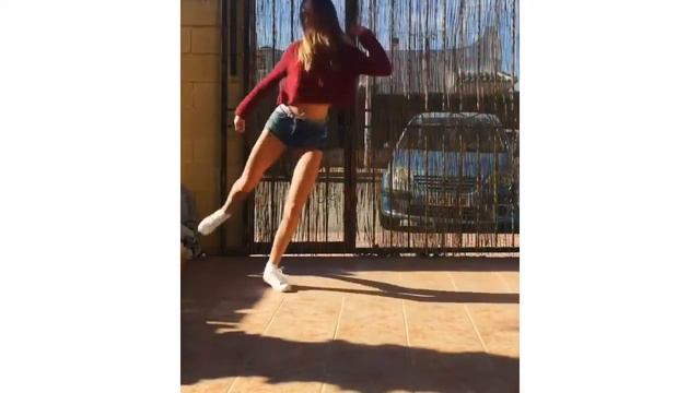 Девчонки зажигают! Самые яркие танцы смотреть онлайн