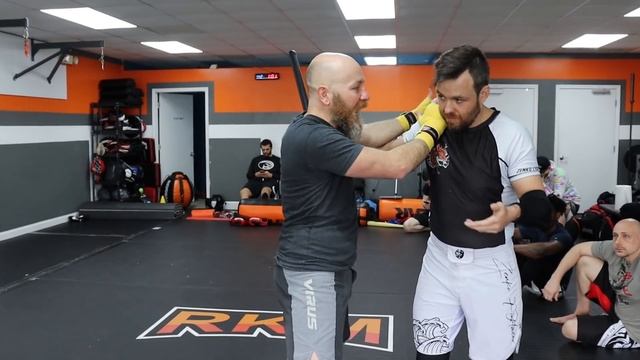 Defend and Disarm a Stick Attack смотреть онлайн