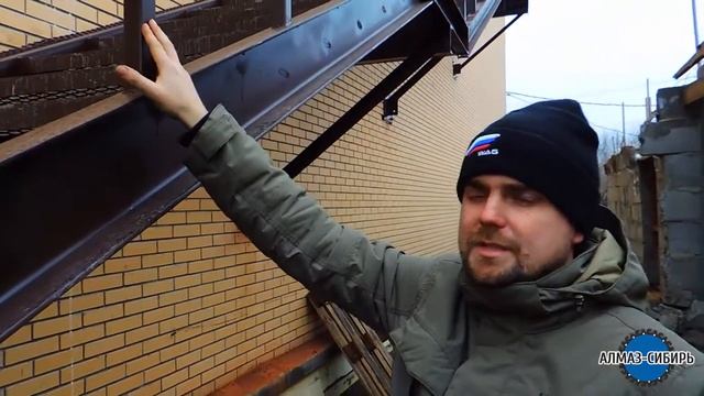 Пожарная лестница (г.Новосибирск, ул.Малыгина,23А) смотреть онлайн