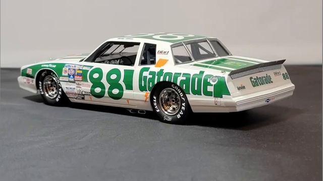 1/25 1982 Chevy Monte Carlo #88 Gatorade NASCAR смотреть онлайн