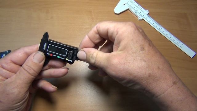 Пластиковый штангенциркуль. Какой лучше? смотреть онлайн