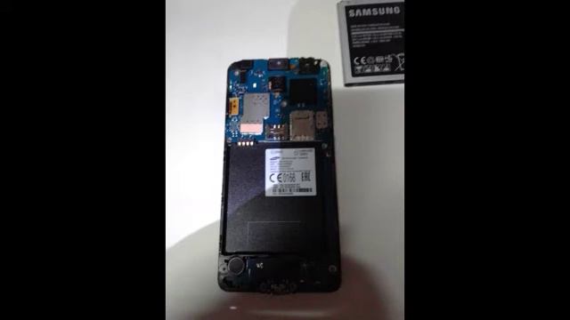 Замена экрана самсунг джи 2.mp4 смотреть онлайн